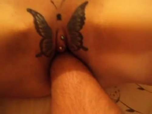 Double Penetration – Extreme amateur fisting butterfly piercing pussy