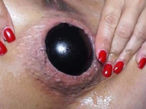 Mature – Wonderful milf ruined her asshole with big ball