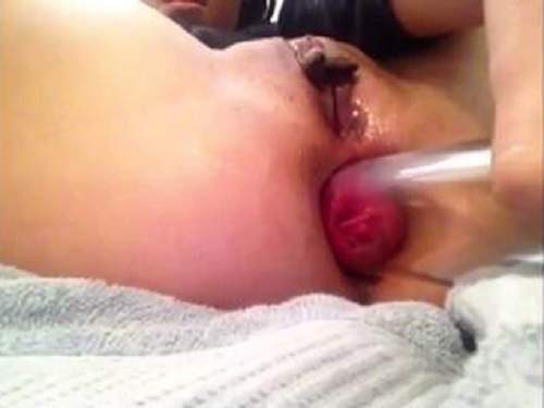 Webcam Teen – Insane arab teen pumping solo her huge anal prolapse
