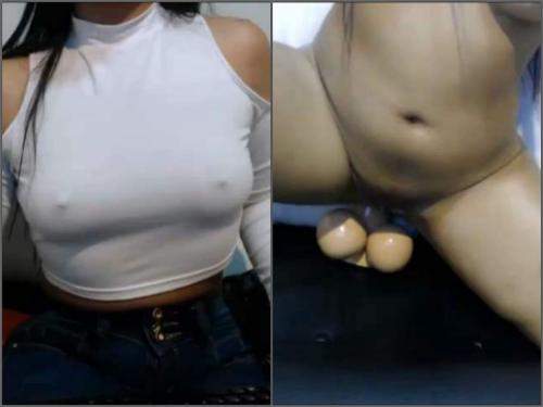 Dildo Porn – Big ass latina girl rides on a new huge rubber dildo