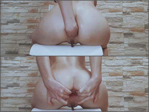 Closeup – Kinky sweet large labia girl Ivy Lopez narrow anal hard stretching