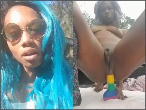 Pussy insertion – Webcam ebony girl Kjuicie rainbow dildo anal rides outdoor