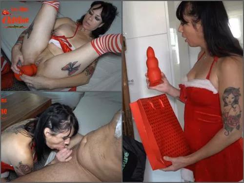 Dildo porn – Sexy MILF Adeline Lafouine Merry Christmas, fun with Santa – Premium user Request
